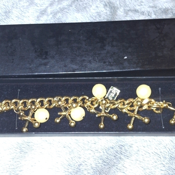Kirk's Folly Vintage Bracelet - Picture 4 of 6